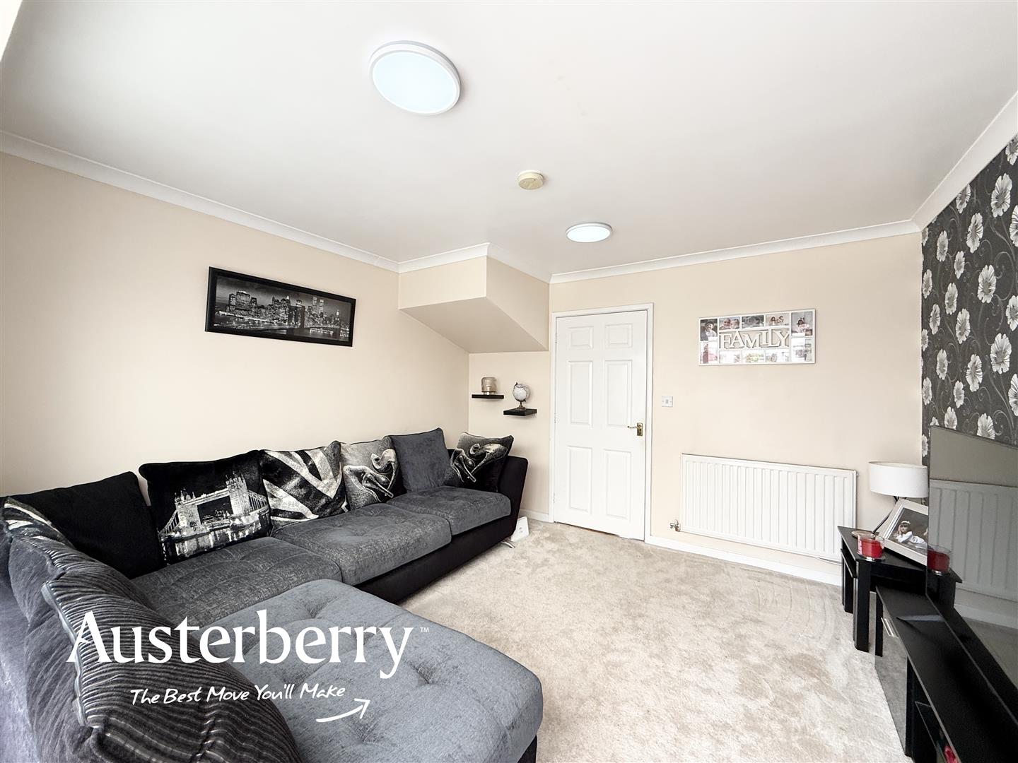 2 bed property in Blandford Close, Stoke-On-Trent